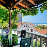 Apartament Rustic 2 Min Walk To The Heart Of *