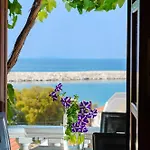 Rustic 2 Min Walk To The Heart Of *