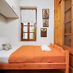 Rustic 2 Min Walk To The Heart Of Limenaria (Thasos)