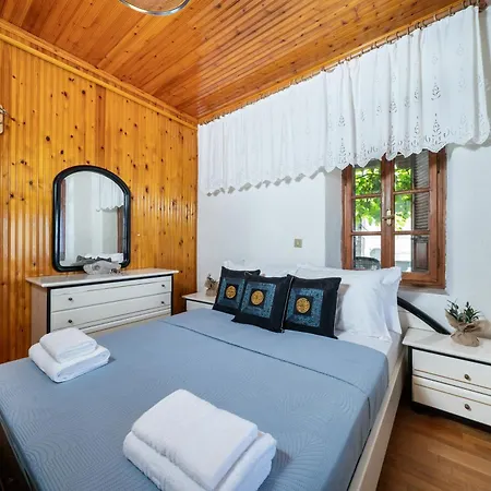 Rustic Thassos *