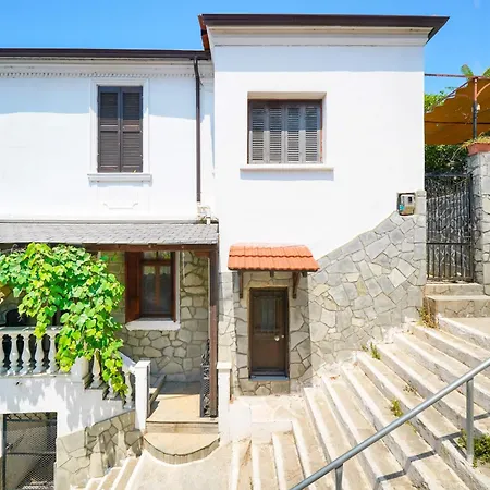 Rustic 2 Min Walk To The Heart Of *