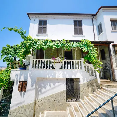 Rustic Thassos Apartamento *