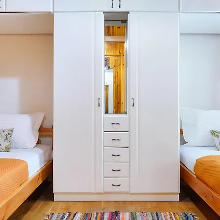 Apartman Rustic 2 Min Walk To The Heart Of Limenária