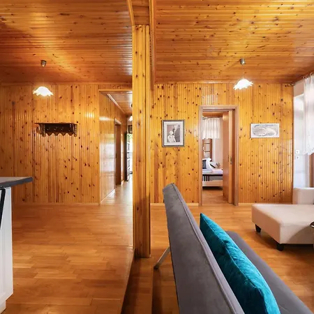 Apartman Rustic 2 Min Walk To The Heart Of *