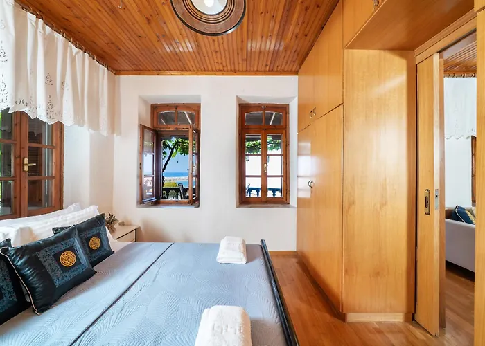 Rustic 2 Min Walk To The Heart Of Apartament *