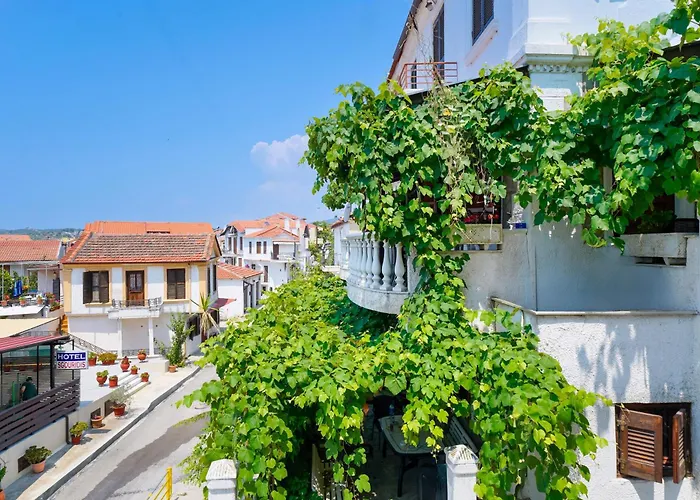 Rustic 2 Min Walk To The Heart Of Apartament *