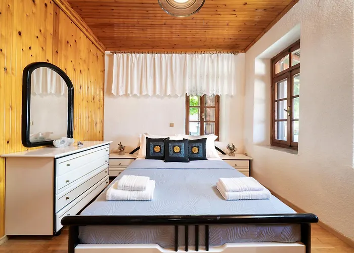 Rustic 2 Min Walk To The Heart Of Apartament